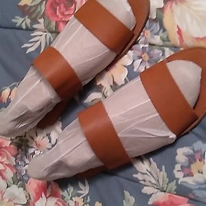 TAN DOUBLE STRAP SANDALS